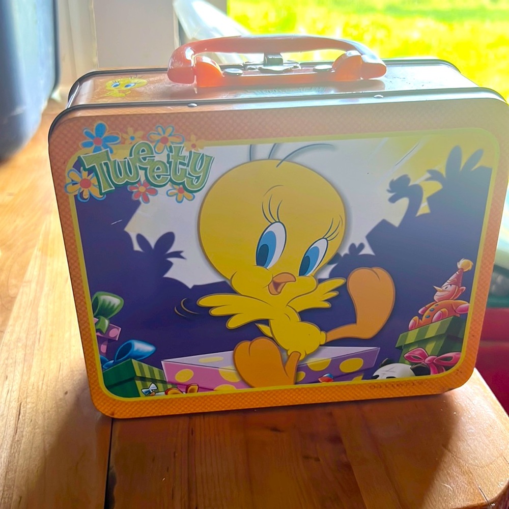 Tweety lunch box